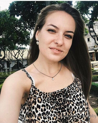 Crazy Layla Naakte Lekken OnlyFans Foto 30
