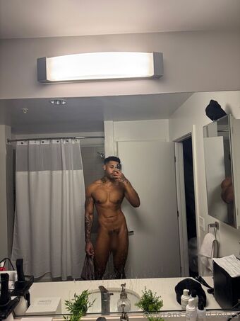 d-lo415 Naakte Lekken OnlyFans Foto 15