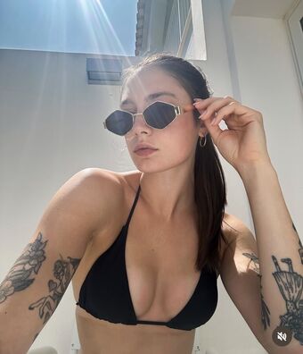 daisyfayebee Naakte Lekken OnlyFans Foto 24
