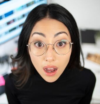 Dami Lee