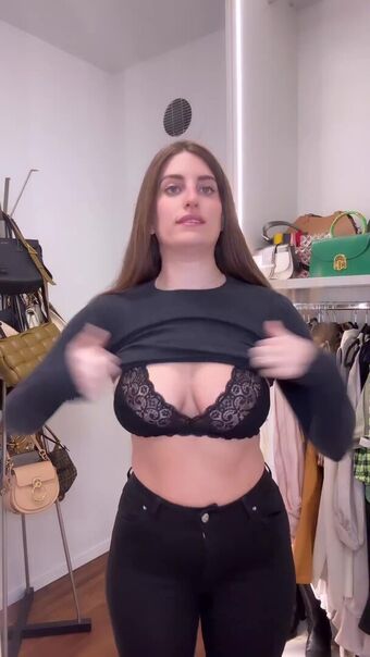 DANA ZARMON Naakte Lekken OnlyFans Foto 3