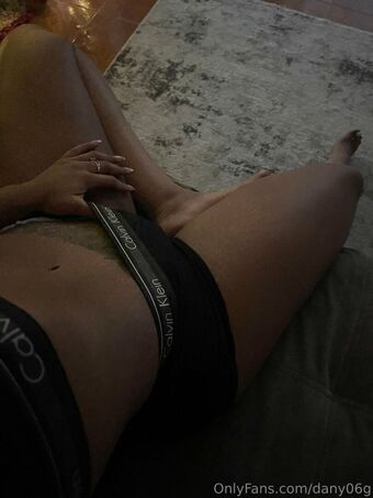 Daniela Gaviria Naakte Lekken OnlyFans Foto 12