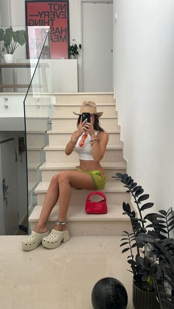 Daniela Melchior Naakte Lekken OnlyFans Foto 383