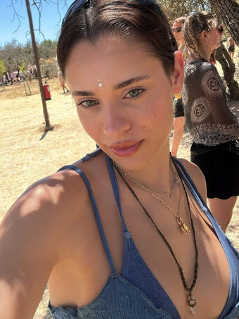 Daniela Melchior Naakte Lekken OnlyFans Foto 384