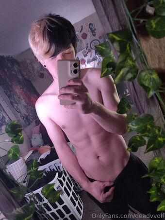 deadvvolf Naakte Lekken OnlyFans Foto 1