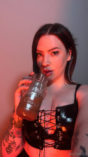 deathlyill Naakte Lekken OnlyFans Foto 51