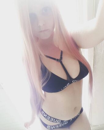 Dee Mented Naakte Lekken OnlyFans Foto 7