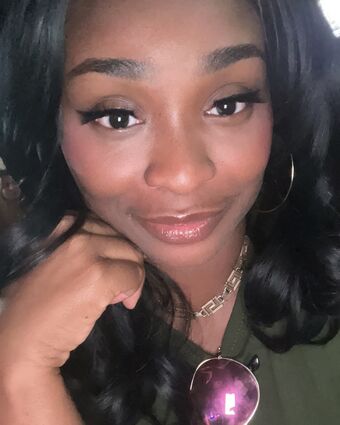 DefinedByKy Naakte Lekken OnlyFans Foto 43