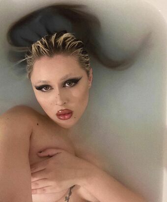 Demonkomplex Naakte Lekken OnlyFans Foto 4