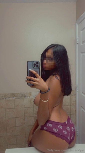Dev & Pri Naakte Lekken OnlyFans Foto 15