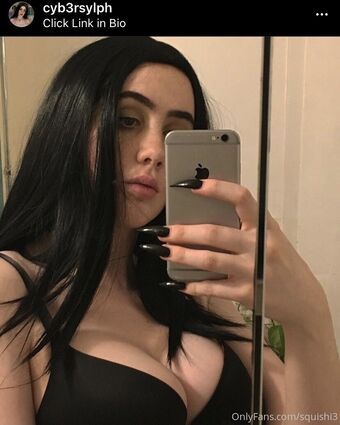 divinityvaeh Naakte Lekken OnlyFans Foto 7