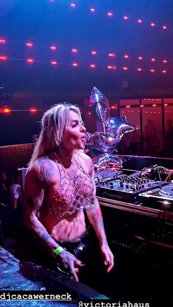 DJ Caca Werneck Naakte Lekken OnlyFans Foto 70