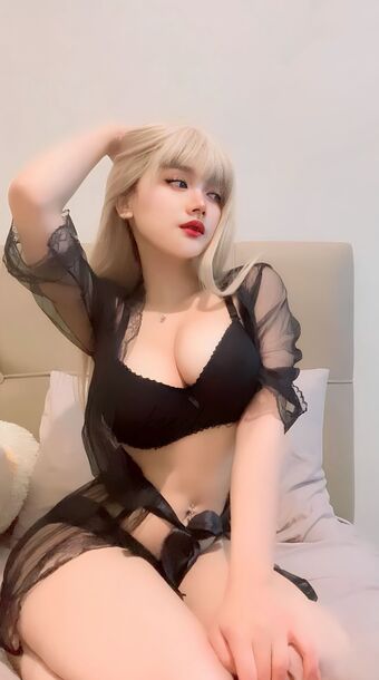 dly.chan Naakte Lekken OnlyFans Foto 61