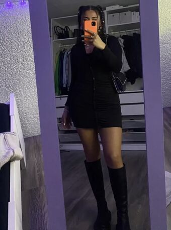 dumps Naakte Lekken OnlyFans Foto 17