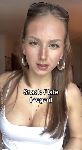 Einfachlia Naakte Lekken OnlyFans Foto 1