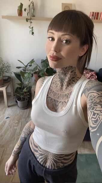 eleperuffo_ Naakte Lekken OnlyFans Foto 11