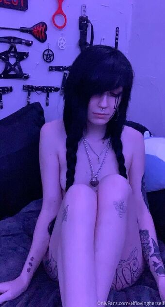 elflovingherself Naakte Lekken OnlyFans Foto 6