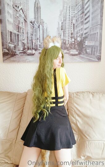 elfwithears Naakte Lekken OnlyFans Foto 4