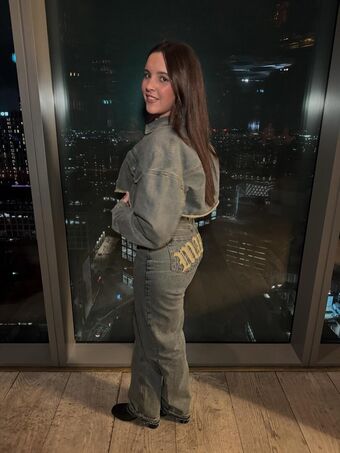 Elle Mulvaney Naakte Lekken OnlyFans Foto 26