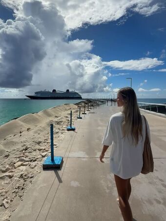 Emily Sentner Naakte Lekken OnlyFans Foto 80