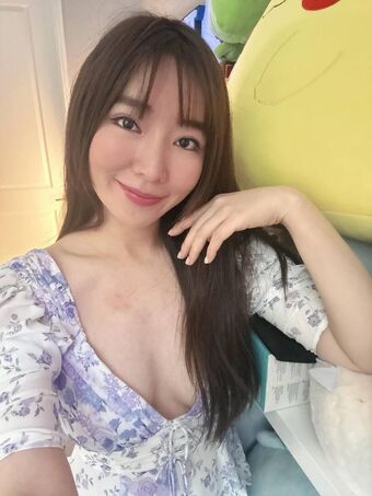 Emily Wang Naakte Lekken OnlyFans Foto 47