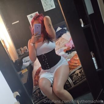 emilythemachine Naakte Lekken OnlyFans Foto 12