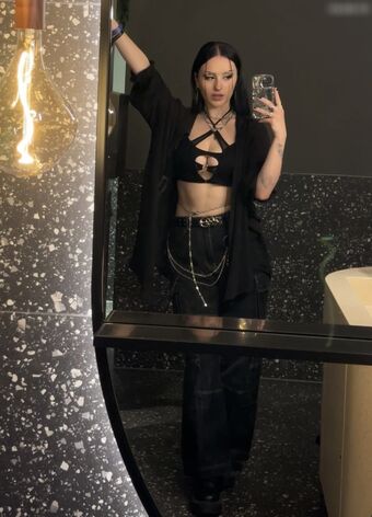 Emmo Naakte Lekken OnlyFans Foto 15