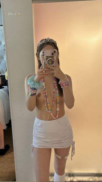 esblee Naakte Lekken OnlyFans Foto 100