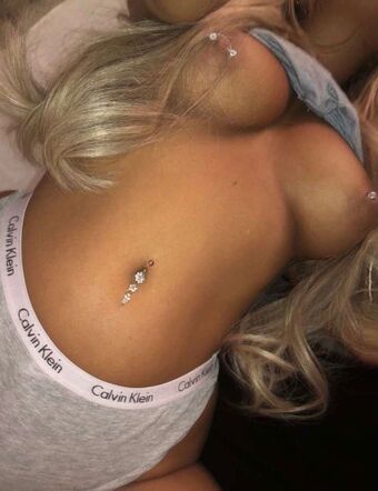 Eve Ruby Smith Naakte Lekken OnlyFans Foto 7