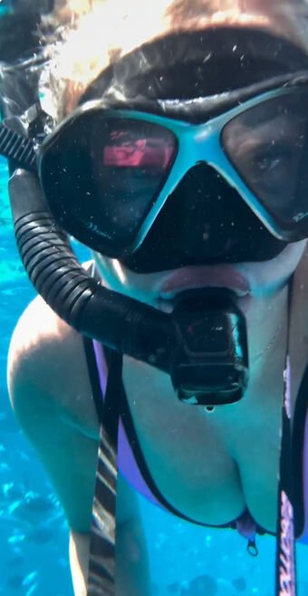 Evelyn Burdecki Naakte Lekken OnlyFans Foto 98