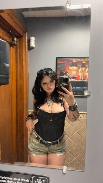 Extragal Naakte Lekken OnlyFans Foto 23