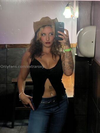 extraroxy Naakte Lekken OnlyFans Foto 87