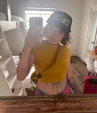 Faryn Lain Naakte Lekken OnlyFans Foto 18