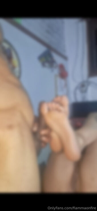 fiammaonfire Naakte Lekken OnlyFans Foto 7