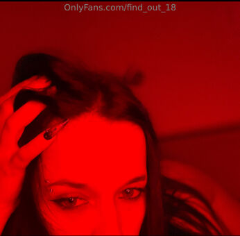 find_out_18 Naakte Lekken OnlyFans Foto 57