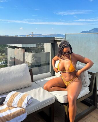 Flaviane Vasconcelos