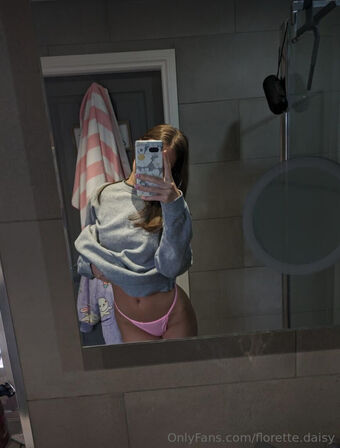florette.daisy Naakte Lekken OnlyFans Foto 6