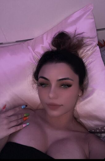foreignmatee Naakte Lekken OnlyFans Foto 24