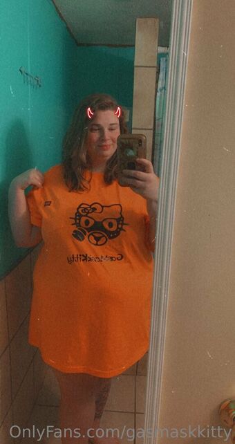gasmaskkitty Naakte Lekken OnlyFans Foto 7