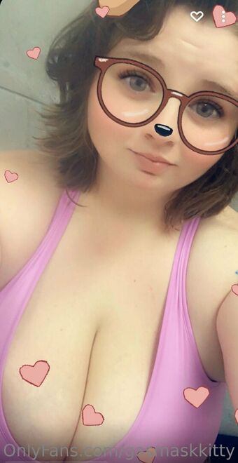 gasmaskkitty Naakte Lekken OnlyFans Foto 13
