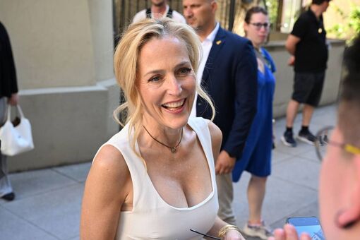 Gillian Anderson