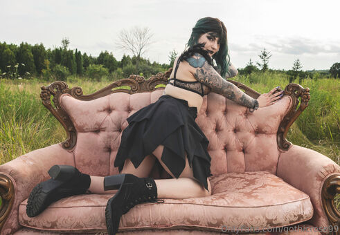 gothicrose99