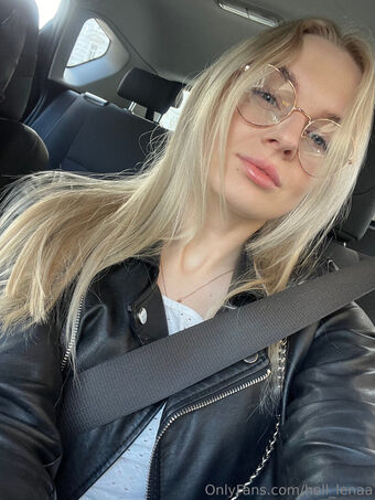 hell_lenaa Naakte Lekken OnlyFans Foto 54
