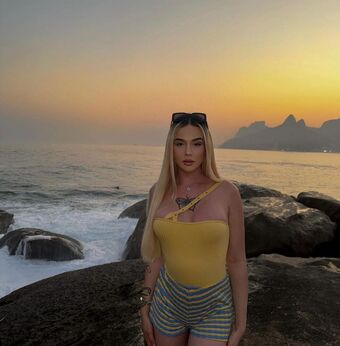 Hillary Naakte Lekken OnlyFans Foto 8