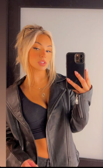 Honeyxxo Naakte Lekken OnlyFans Foto 33