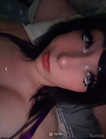HowToMia Naakte Lekken OnlyFans Foto 44