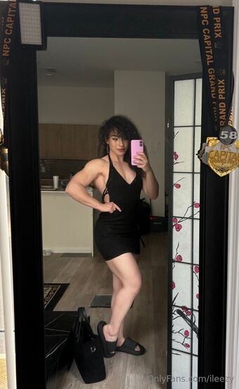 ileezy Naakte Lekken OnlyFans Foto 18