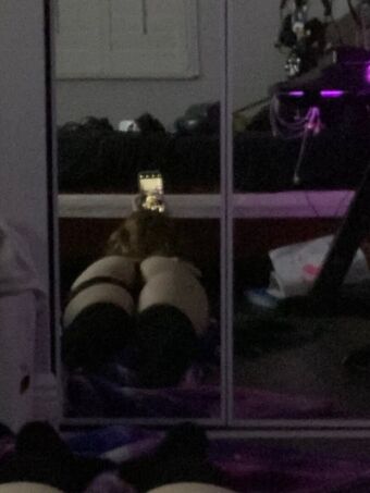 Initialelon Naakte Lekken OnlyFans Foto 40