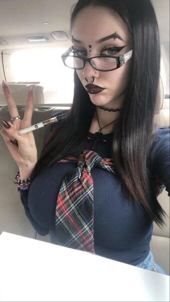 ipukeglitter420_ Naakte Lekken OnlyFans Foto 22