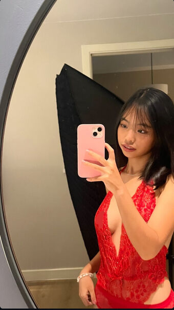 ishiberries_ Naakte Lekken OnlyFans Foto 11